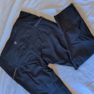 Athleta Capri Yoga Pants with pockets!
